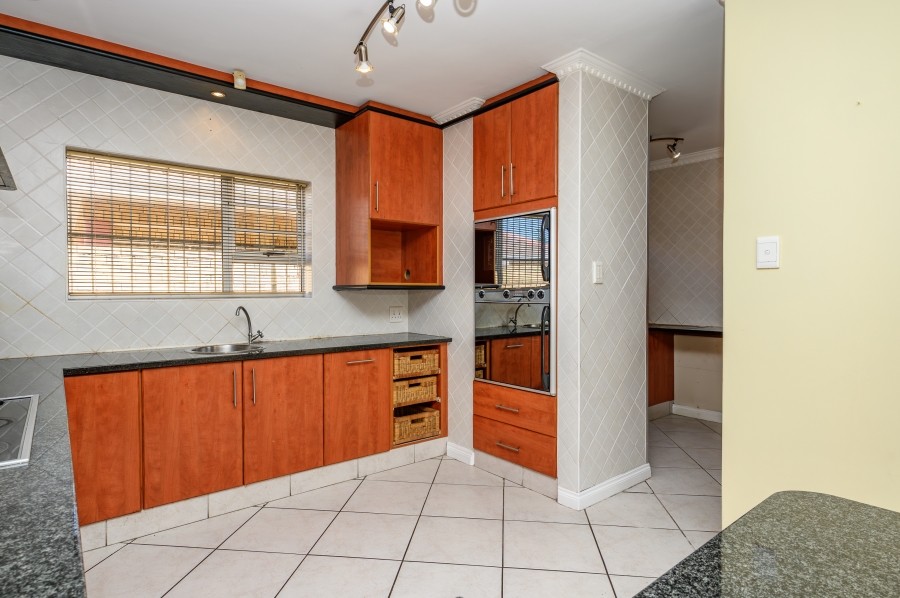 3 Bedroom Property for Sale in Summerstrand Eastern Cape
